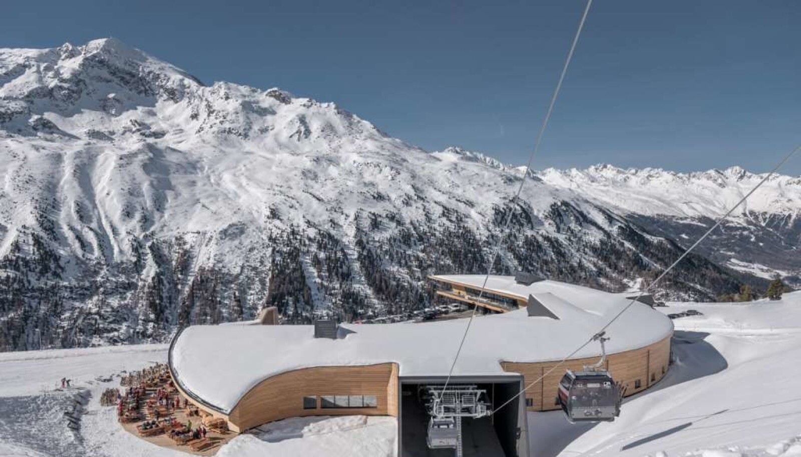 Photo: Top Mountain Crosspoint / Alexander Maria Lohmann 2016 Photo: Top Mountain Crosspoint / Alexander Maria Lohmann 2016