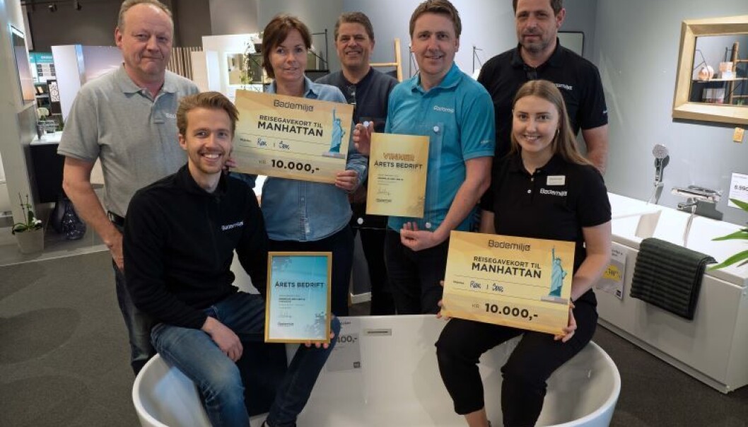 BEST: De fikk årets pris som beste bedrift i Bademiljø – Stig Johan Tharaldsen og Benedicte Kumar (foran), Dag Terje Flottorp (bak fra venstre), Hilde Tønnessen, Arnfinn Tønnessen, Svein Erik Aamodt og Tor Erik Gundersen. BEST: De fikk årets pris som beste bedrift i Bademiljø – Stig Johan Tharaldsen og Benedicte Kumar (foran), Dag Terje Flottorp (bak fra venstre), Hilde Tønnessen, Arnfinn Tønnessen, Svein Erik Aamodt og Tor Erik Gundersen.