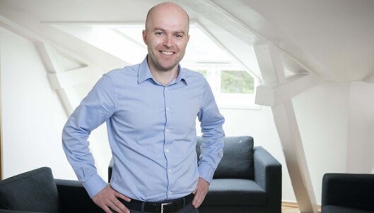SMILER BREDT: Rolf Iver Mytting Hagemoen gleder seg over et varmepumpesalg som gjør prognosen til skamme: 15 prosent opp i stedet for 10 prosent ned. Foto: Katrine Lunke. SMILER BREDT: Rolf Iver Mytting Hagemoen gleder seg over et varmepumpesalg som gjør prognosen til skamme: 15 prosent opp i stedet for 10 prosent ned. Foto: Katrine Lunke.