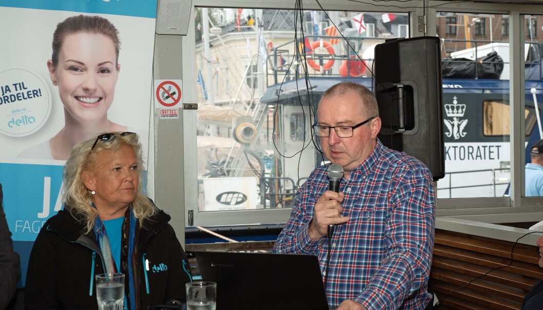 PRIVATISERING: Rune Berg, leder for service og drift i Delta, frykter privatisering som følge av at produksjonen faller når byggdriftere forfremmes til lederjobber som de ikke vil ha. PRIVATISERING: Rune Berg, leder for service og drift i Delta, frykter privatisering som følge av at produksjonen faller når byggdriftere forfremmes til lederjobber som de ikke vil ha.