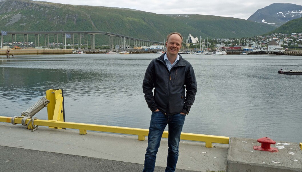 SPÅR: Norsk Bioenergiforening skal kjempe for rammevilkårene til bransjen, men også hjelpe til med å se inn i krystallkulen og spå om fremtiden. Johannes Fjell Hojem er i gang som daglig leder med kontor i Tromsø. SPÅR: Norsk Bioenergiforening skal kjempe for rammevilkårene til bransjen, men også hjelpe til med å se inn i krystallkulen og spå om fremtiden. Johannes Fjell Hojem er i gang som daglig leder med kontor i Tromsø.