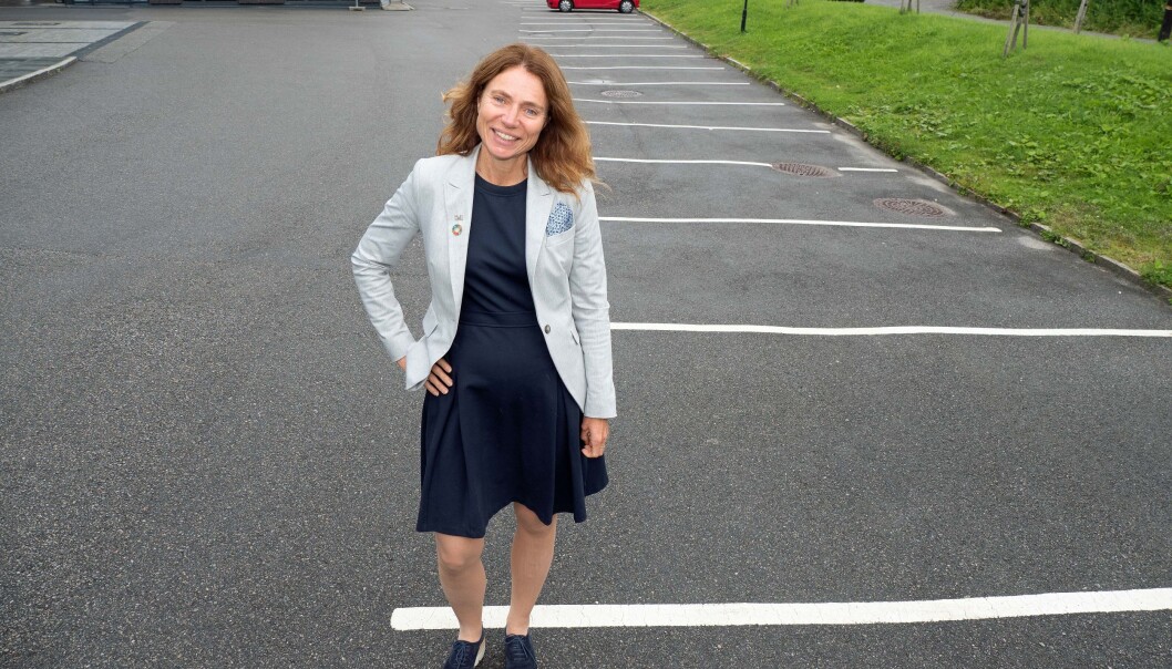 TOMT: Parkeringsplassene skal ikke fylles opp med firmaets og medarbeidernes egne biler. Kari Sveva Dowsett og Multiconsult bytter til bildeling. TOMT: Parkeringsplassene skal ikke fylles opp med firmaets og medarbeidernes egne biler. Kari Sveva Dowsett og Multiconsult bytter til bildeling.
