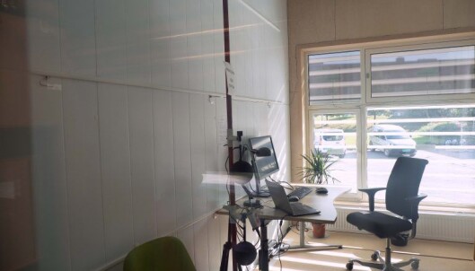 SAMMENLIGNBART: I ZEB Test Cell ligger to rom der det kan arbeides parallelt â pÃ¥ samme mÃ¥te, men i større skala, fÃ¥r det nye laboratoriet to like kontorlandskap der forskjellige løsninger kan sammenlignes. SAMMENLIGNBART: I ZEB Test Cell ligger to rom der det kan arbeides parallelt â pÃ¥ samme mÃ¥te, men i større skala, fÃ¥r det nye laboratoriet to like kontorlandskap der forskjellige løsninger kan sammenlignes.