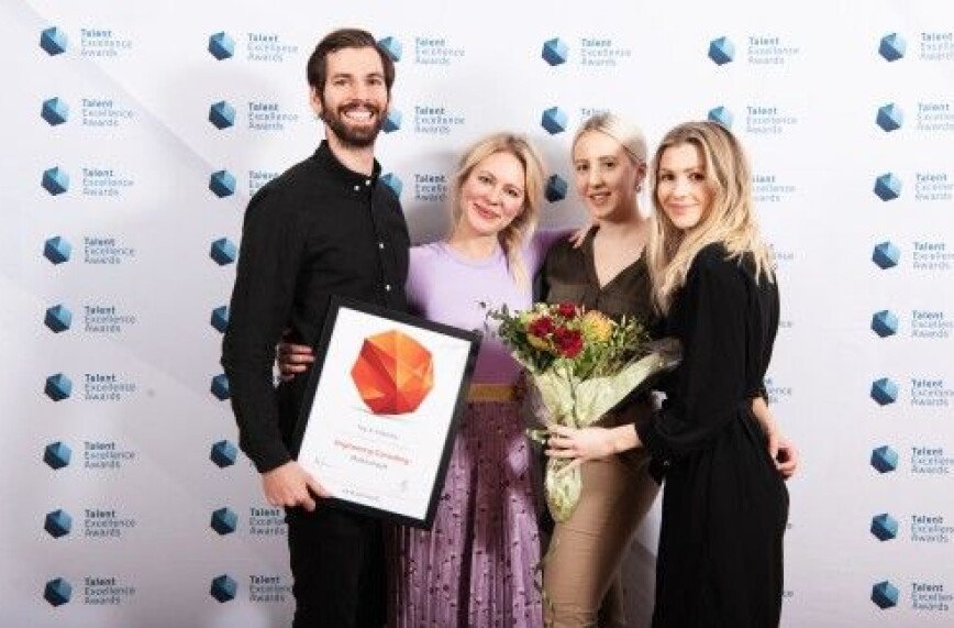 F.v. Eirik Bjørnstad, Elise Feiring Myrtrøen, Silje Kopland og Anne-Jori Løhre i Multiconsult tok imot prisen. F.v. Eirik Bjørnstad, Elise Feiring Myrtrøen, Silje Kopland og Anne-Jori Løhre i Multiconsult tok imot prisen.