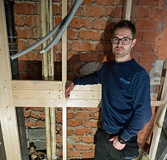 Det er moro å arbeide med slike fancy løsninger, konstaterer Torje Pedersen i Ofoten Rør, som allerede er godt i gang med ny etasje. Det er moro å arbeide med slike fancy løsninger, konstaterer Torje Pedersen i Ofoten Rør, som allerede er godt i gang med ny etasje.