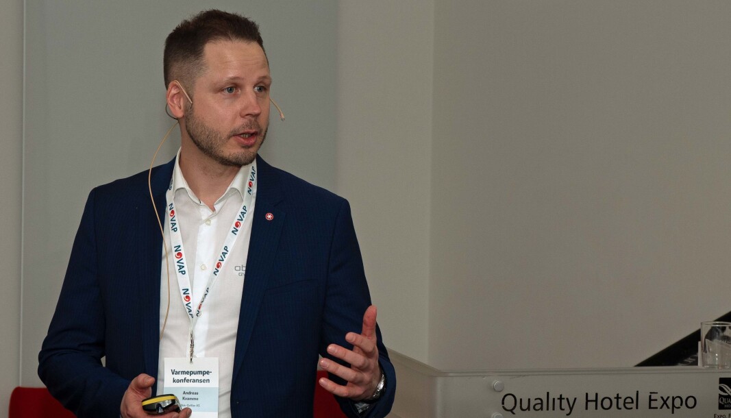 KVALITET: Varmepumpekundene er ikke opptatt av pris – det viktigste å fokusere på er kvalitet, fastslår Andreas Kvamme i ABK-Qviller. KVALITET: Varmepumpekundene er ikke opptatt av pris – det viktigste å fokusere på er kvalitet, fastslår Andreas Kvamme i ABK-Qviller.