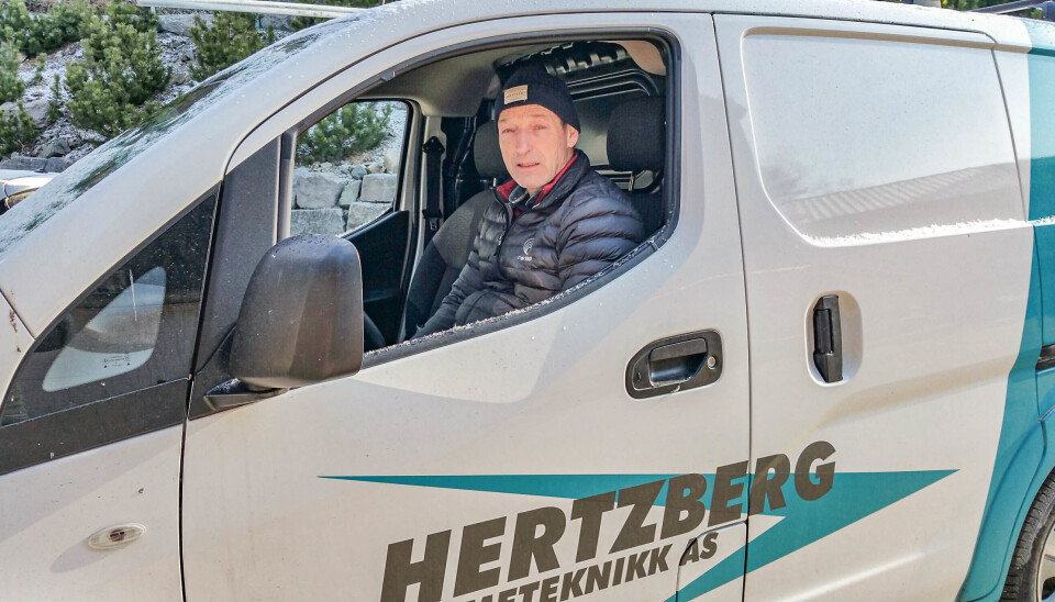 Ni av ti varmepumpebedrifter opplever svikt i etterspørselen. – Bedre Enova-støtte ville ha vært veldig til hjelp, sier bransjeveteran Sigurd Hertzberg i Hertzberg Varmeteknikk.