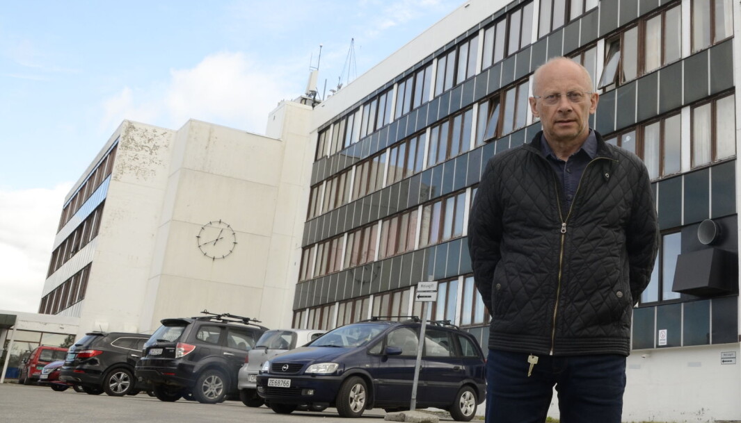 FRUSTRERT: Odd Isaksen mener det vil være umulig å nå læreplanens kompetansemål innen kulde- og varmepumpesystemer med de arealene som i dag er satt av ved nye Ishavsbyen videregående skole. FRUSTRERT: Odd Isaksen mener det vil være umulig å nå læreplanens kompetansemål innen kulde- og varmepumpesystemer med de arealene som i dag er satt av ved nye Ishavsbyen videregående skole.