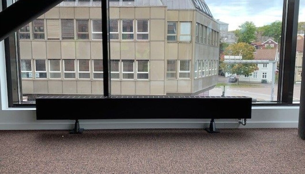 Det er stadig økt etterspørsel etter radiatorer som glir inn i miljøet. Planar Plinth D kan leveres i mange forskjellige farger og størrelser. Det er stadig økt etterspørsel etter radiatorer som glir inn i miljøet. Planar Plinth D kan leveres i mange forskjellige farger og størrelser.