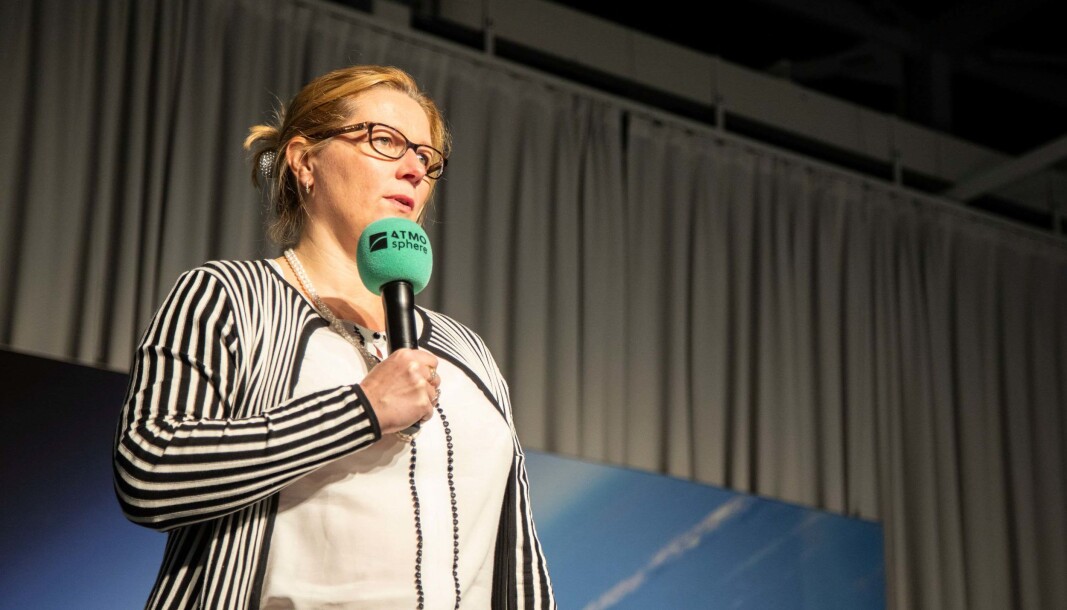 TEMPO: EU-klimabyråkrat Bente Tranholm-Schwarz oppfordrer bransjen til å finne bedre klimaløsninger raskt og ikke vente på at det kommer nye regler. TEMPO: EU-klimabyråkrat Bente Tranholm-Schwarz oppfordrer bransjen til å finne bedre klimaløsninger raskt og ikke vente på at det kommer nye regler.