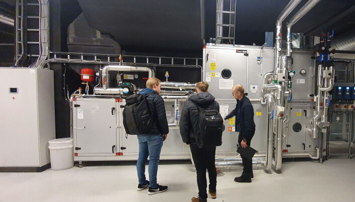 Studietur: Fra befaringen i det "nye" MH2-bygget på campus Breivika i Tromsø. Studietur: Fra befaringen i det "nye" MH2-bygget på campus Breivika i Tromsø.