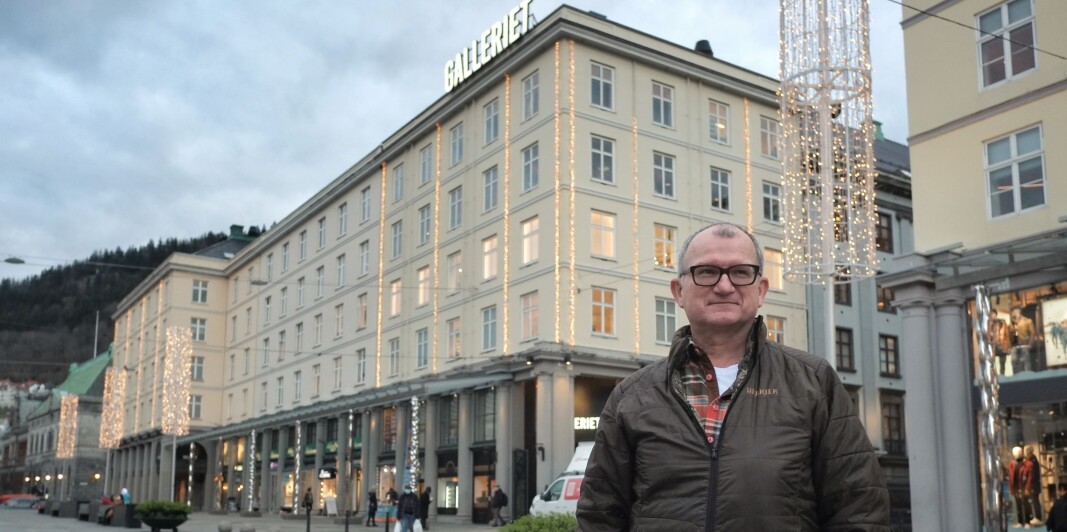 FORNØYD: Driftssjef på Galleriet og Sundt, Renato Bonafede, er godt fornøyd med de energigrepene som de har tatt i kjøpesentrene. FORNØYD: Driftssjef på Galleriet og Sundt, Renato Bonafede, er godt fornøyd med de energigrepene som de har tatt i kjøpesentrene.