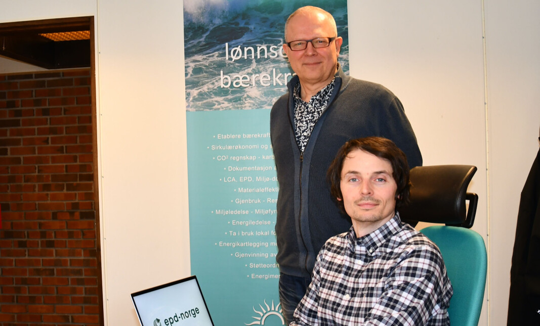 TIL EPD-TJENESTE: Daglig leder Harald J. Lillebø (bak) og fagleder for bærekraft og miljø i Energiråd AS, Børge Heggen Johansen. TIL EPD-TJENESTE: Daglig leder Harald J. Lillebø (bak) og fagleder for bærekraft og miljø i Energiråd AS, Børge Heggen Johansen.