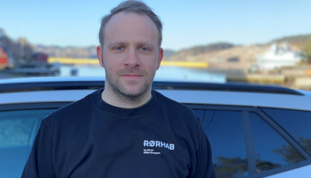 GRUNDIG INSPEKSJON: Daglig leder i Rørhab Bergen, Henning Sæterdal-Walle, forteller at de alltid gjør grundige inspeksjoner før de går i gang med rørfonying. GRUNDIG INSPEKSJON: Daglig leder i Rørhab Bergen, Henning Sæterdal-Walle, forteller at de alltid gjør grundige inspeksjoner før de går i gang med rørfonying.