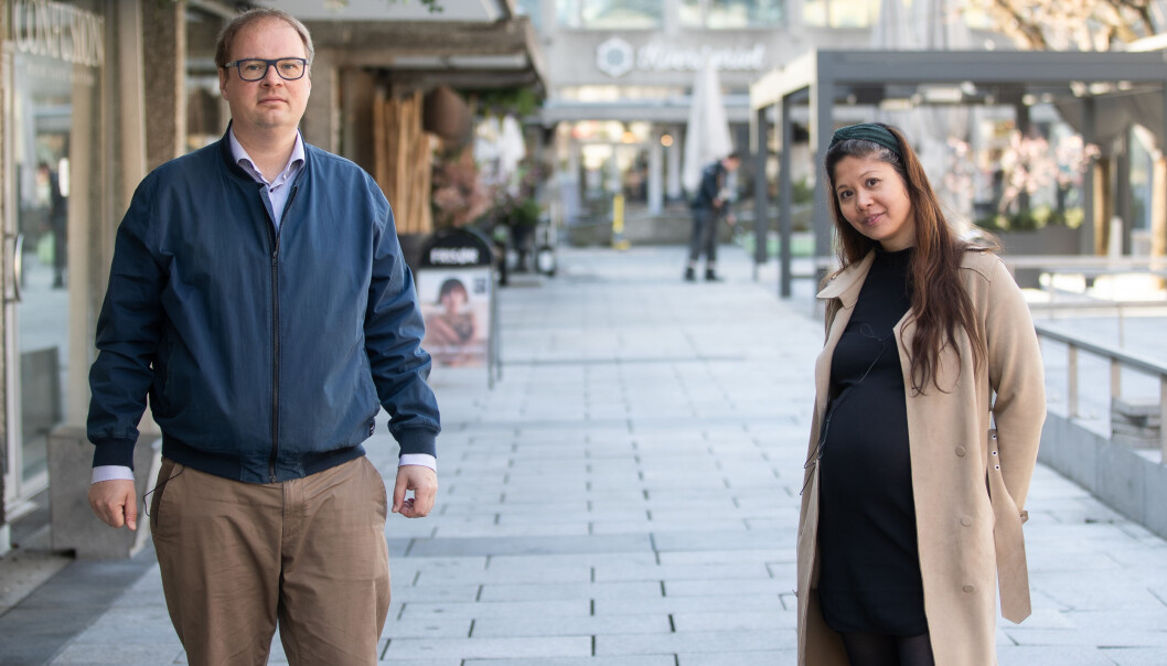STILLER KRAV: Isak Oksvold, direktør for miljø og bærekraft i Møller Eiendom, og Jennifer Lamson, energi- og miljørådgiver i Höegh Eiendom. STILLER KRAV: Isak Oksvold, direktør for miljø og bærekraft i Møller Eiendom, og Jennifer Lamson, energi- og miljørådgiver i Höegh Eiendom.