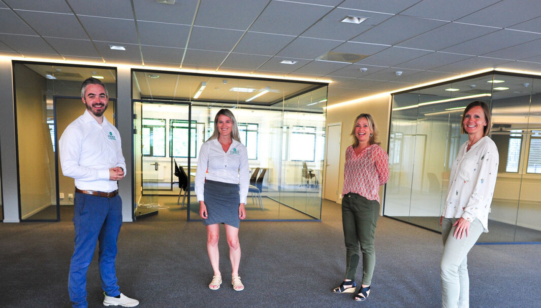 På bildet f.v. Tommy Hagenes (Proptech Bergen), Therese Hagenes (Proptech Bergen), Anja Schmidt og Bente Haugsdal fra Angarde. På bildet f.v. Tommy Hagenes (Proptech Bergen), Therese Hagenes (Proptech Bergen), Anja Schmidt og Bente Haugsdal fra Angarde.