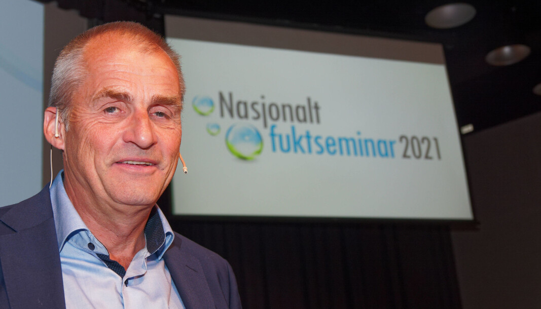 FÅR SVAR: Sverre Holøs stiller mange spørsmål om feil og uklarheter om våtrom i den nye forskriften. Nå lover departementet å rette opp. FÅR SVAR: Sverre Holøs stiller mange spørsmål om feil og uklarheter om våtrom i den nye forskriften. Nå lover departementet å rette opp.