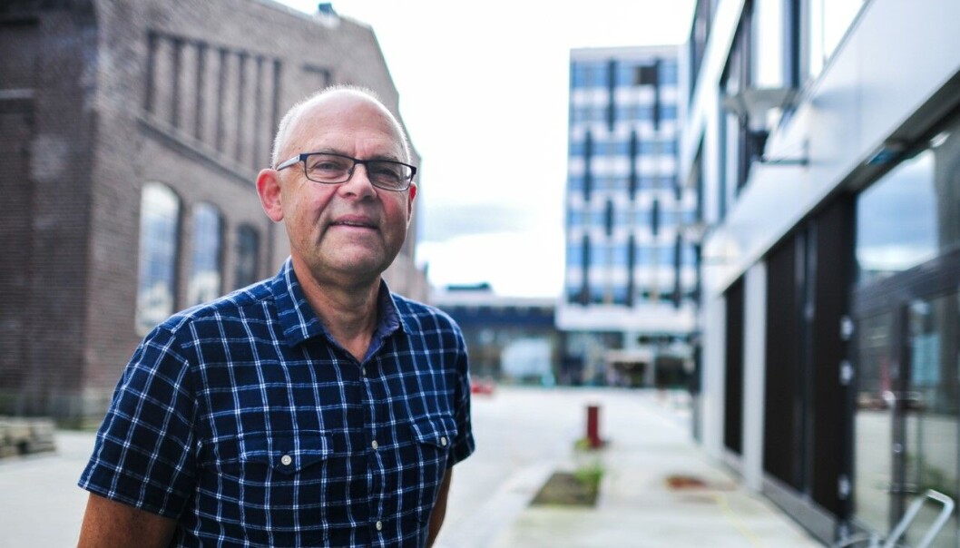 VIL IKKE RIVE: Dersom Fylkesbygg-planene hadde kommet om fem år, så tror ikke tidligere høgskolerektor, Ole-Gunnar Søgnen, at Fylkesbygget i Bergen ville blitt revet. VIL IKKE RIVE: Dersom Fylkesbygg-planene hadde kommet om fem år, så tror ikke tidligere høgskolerektor, Ole-Gunnar Søgnen, at Fylkesbygget i Bergen ville blitt revet.