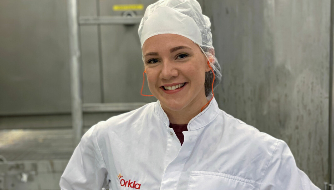 KLAR: Stine Anthonisen er prosjektleder for det nye prosjektet som skal få på plass permanent kjøleanlegg hos Orkla Foods i Fredrikstad. Fabrikken har leid anlegg for å bli sikrere på hva som er den riktige løsningen.
