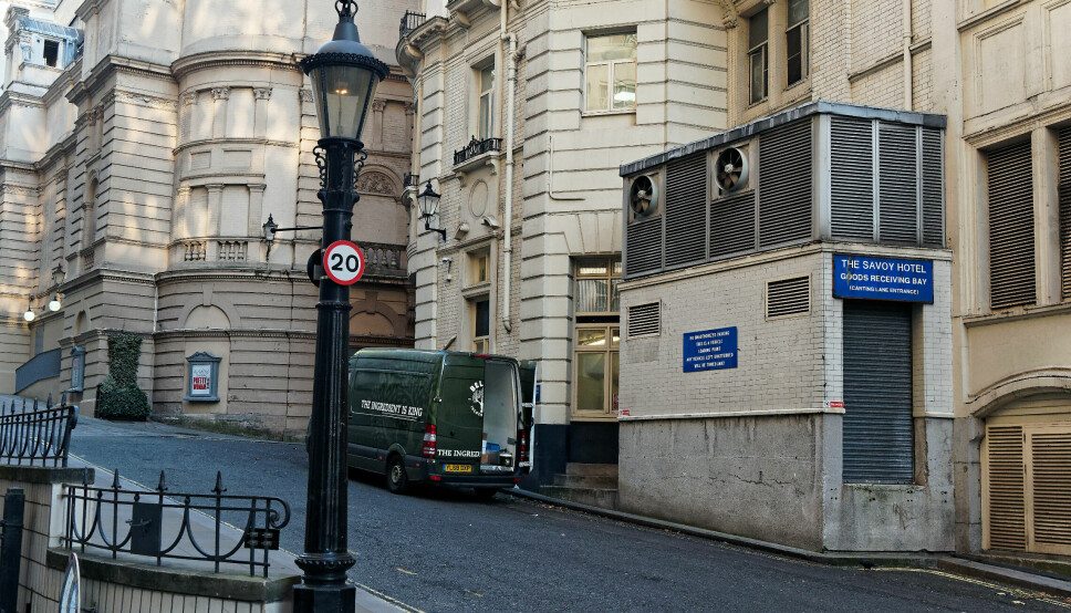 BRENNENDE: Londons eneste gjenværende kloakkgasslampe brenner fremdeles biogass.
