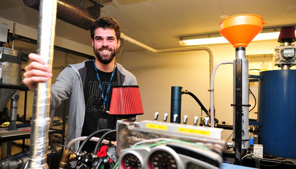 MANGE MULIGHETER: Førsteamanuensis ved Høgskulen på Vestlandet, Jonathan Økland Torstensen, tror ikke hydrogen som energibærer i bygg ligger veldig mange år frem i tid.
