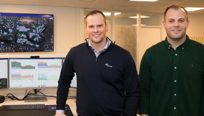 OVERSIKT: Serviceteknikerne får beskjed direkte, etter at Anders Fjæstad i Bravida (til venstre) og Tommy B. Hansen i Greenhub har slått seg sammen om en ny løsning for automatisk varsling.