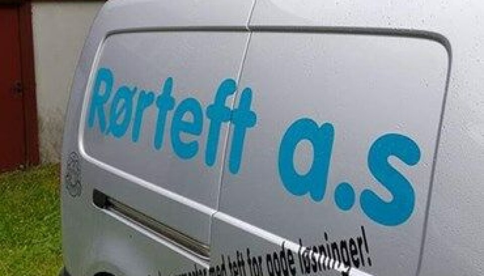 Vi søker bas