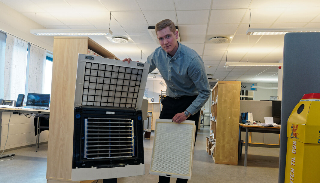 JUBLER: Mats Solberg jubler for nye filterråd fra Folkehelseinstituttet. JUBLER: Mats Solberg jubler for nye filterråd fra Folkehelseinstituttet.