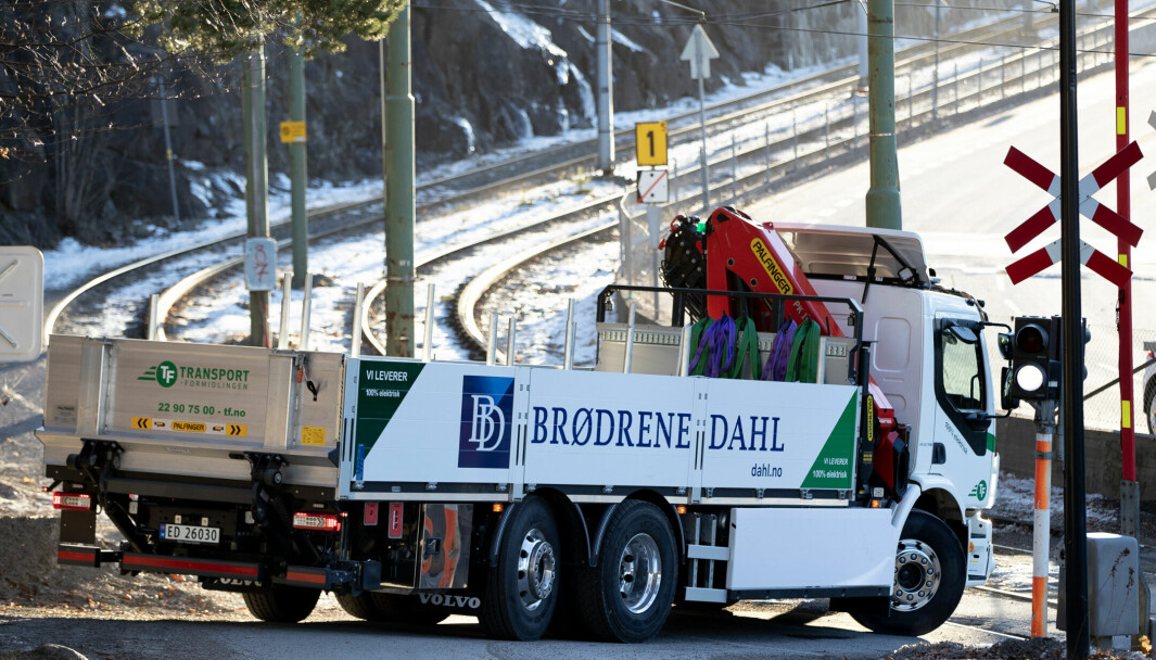 Brødrene Dahl er på veien til utslippsfri transportvirksomhet innen 2030 med sin første, hel-elektriske kranbil.