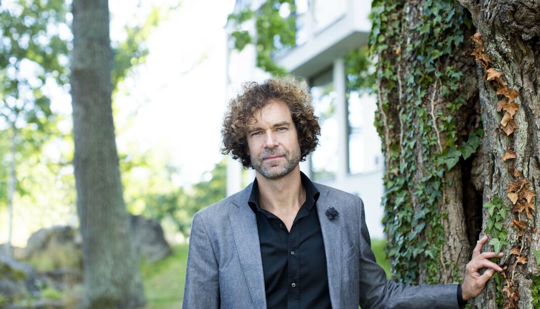 REGNET: Energiforsk-sjef Markus Wråke har regnet på hvor mye det går an å få ned strømprisen ved å spare strøm i stedet for å bygge ut omstridte kraftverk. REGNET: Energiforsk-sjef Markus Wråke har regnet på hvor mye det går an å få ned strømprisen ved å spare strøm i stedet for å bygge ut omstridte kraftverk.