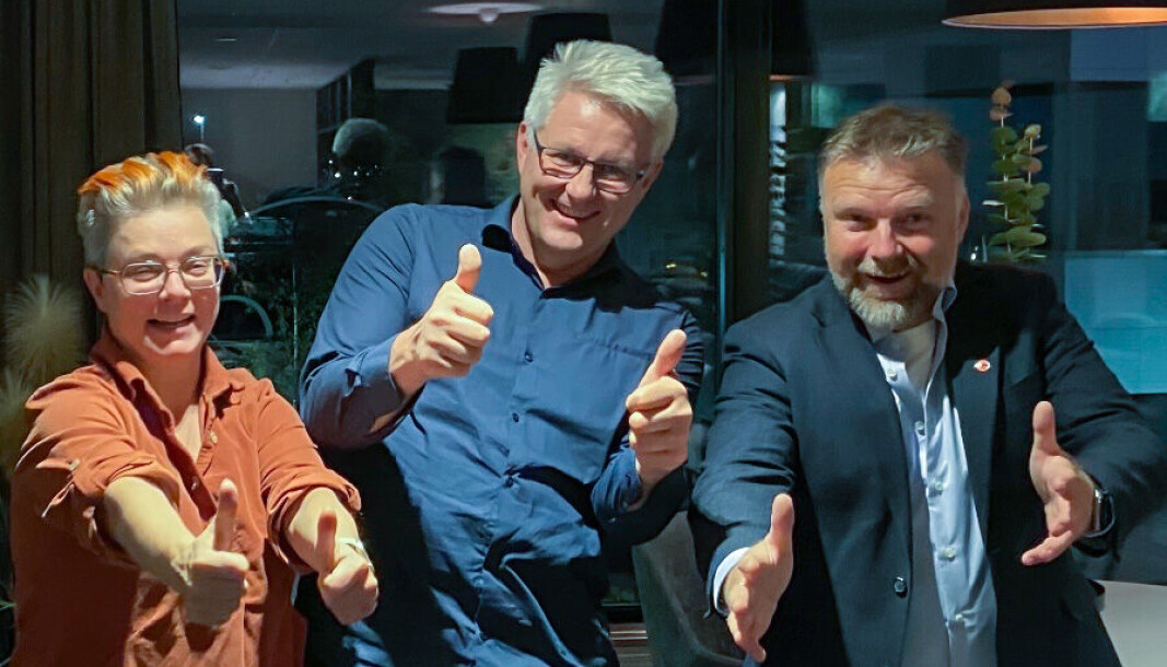 FEIRING: Fra 25-årsjubileet. Hanne Arstad (daglig leder) (f.v.), Fred Arne Nordeng og Knut Roger Stenvall (Eier). FEIRING: Fra 25-årsjubileet. Hanne Arstad (daglig leder) (f.v.), Fred Arne Nordeng og Knut Roger Stenvall (Eier).