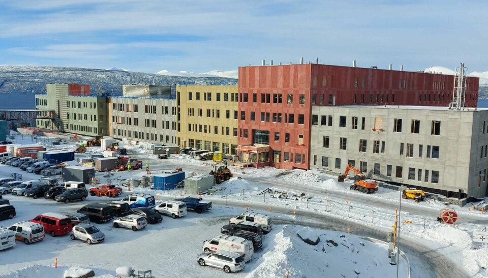 FLERE BYGG: I Narvik blir det nytt helsehus til venstre og sykehus i fløyene til høyre.