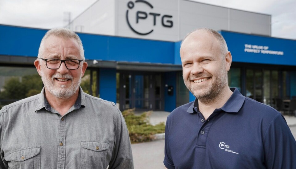 Salgs- og markedsdirektør for marine og industri, Johnny Valle i PTG (til høyre) sier at PTG opprettholder sin høye produksjonsaktivitet ved fabrikken i Malmefjorden fremover. Julian Ramsey, General Manager PTG UK (til venstre).