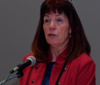 HJEMMEFRA: Flere arbeider hjemmefra, og kontorene står tomme, oppsummerer Lone Hansen.