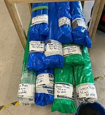 SALGBART: Ombruksrør klare til å selge videre.