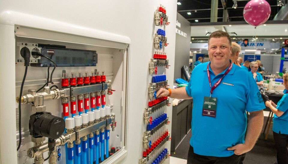 – Vi har sagt internt at vi skal minimum doble vår markedshandel for gulvvarme, sier Hemsen.