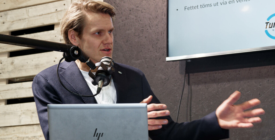 MYE VARME: Mange store apparater tilfører kjøkkenet mye varme, fastslår Stefan Myhre Pettersen i Lindab.