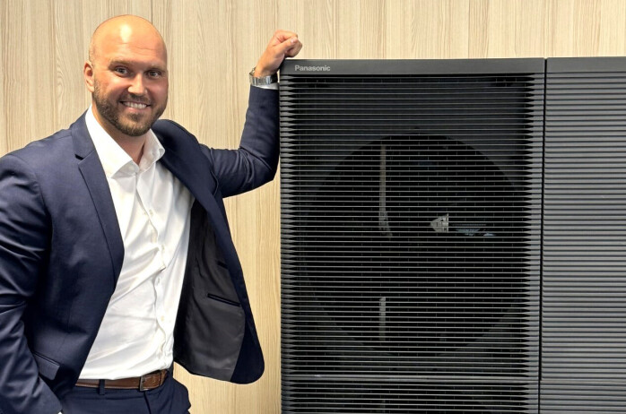 Gjør comeback i Panasonic som salgssjef