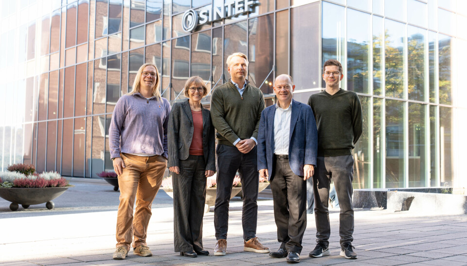 Fra venstre: Åsmund Ervik, SINTEF/CTO Previse, Mona Mølnvik, forskningssjef SINTEF Energi, Jon Magne Johansen, SINTEF/CEO Previse, Inge Gran, adm. dir. SINTEF Energi og Ole Meyer, SINTEF/COO Previse.